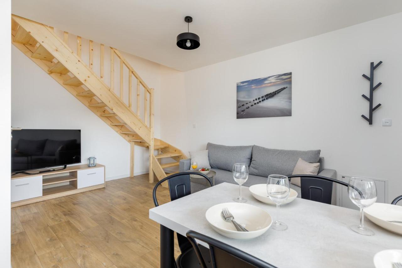 Seaside Escape Pet Friendly Apartments Mielenko By Noclegi Renters Buitenkant foto
