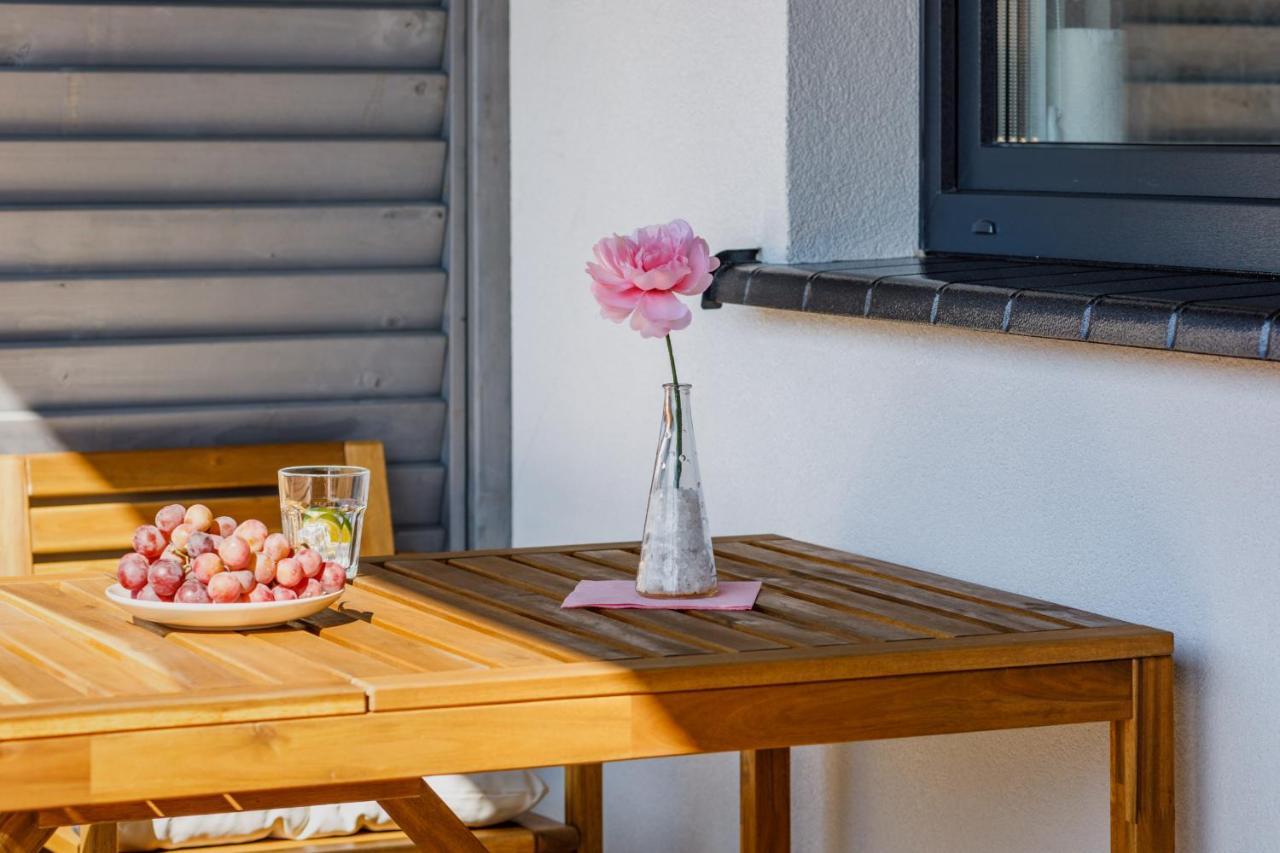 Seaside Escape Pet Friendly Apartments Mielenko By Noclegi Renters Buitenkant foto